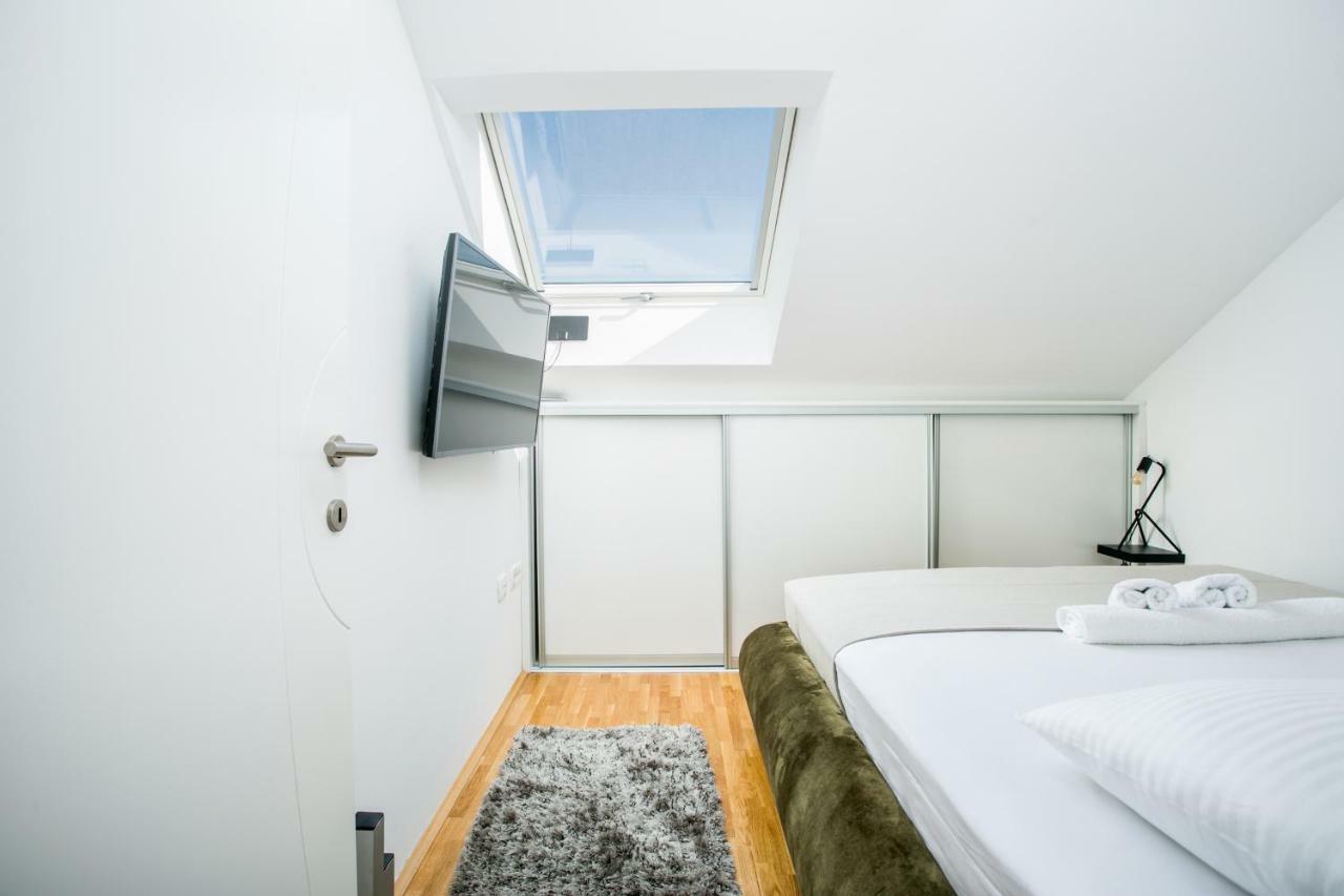 Luxury Penthouse Queen Apartment Split Exterior foto