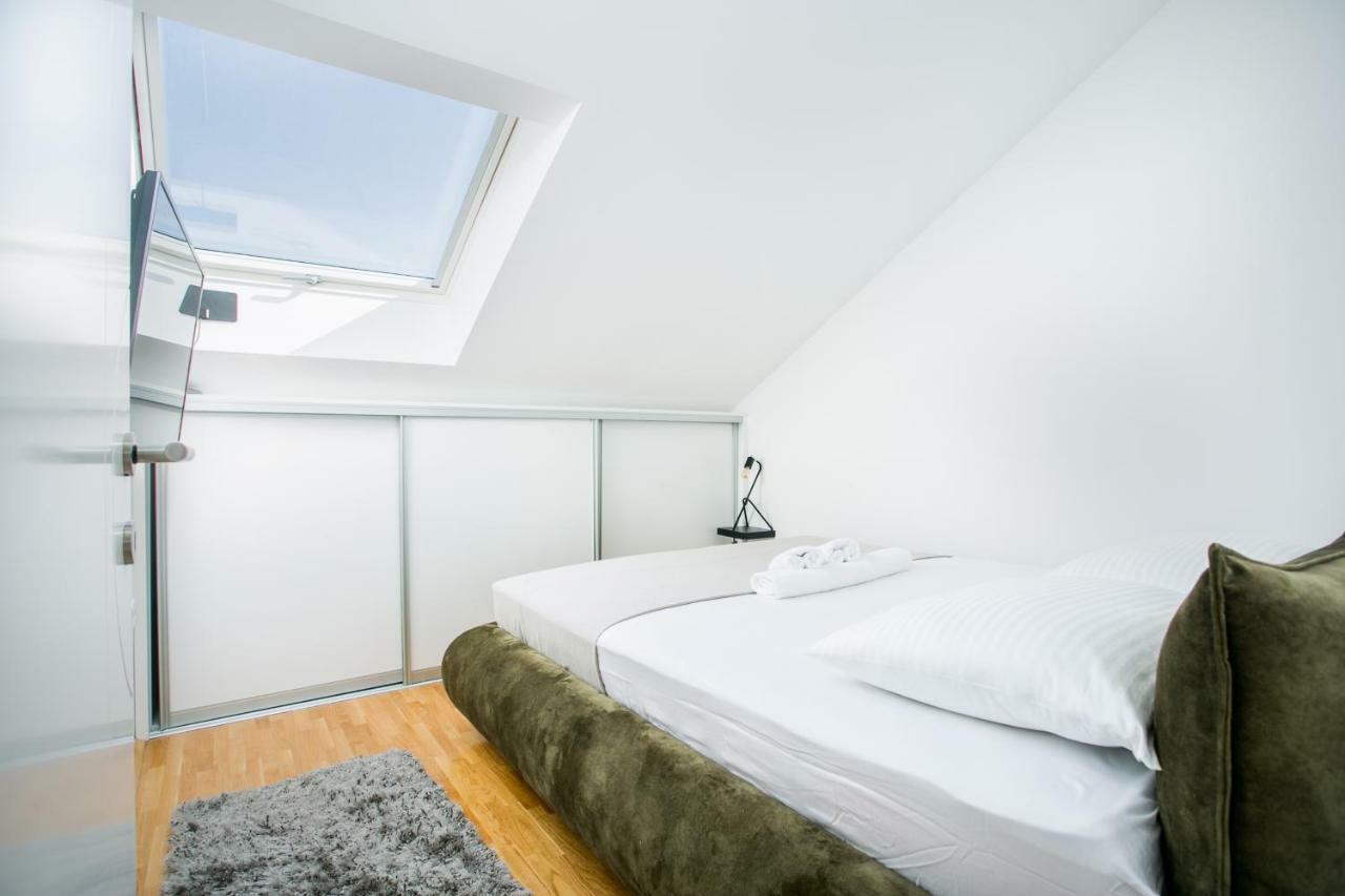 Luxury Penthouse Queen Apartment Split Exterior foto